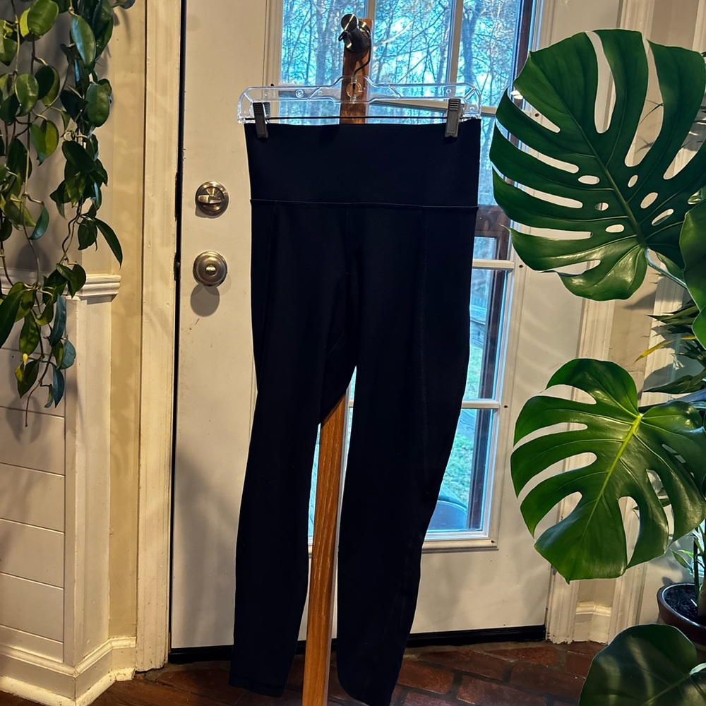 Old Navy Active Navy Leggings